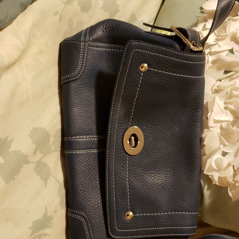 Near new Coach shoulder bag